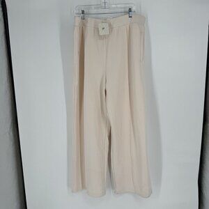 Women's Wide Leg Trousers in Light Beige